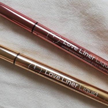 Love Liner Liquid(ブラック、ブラウン)
.
様々なアイライナーを試してきましたが、ここ最近HIT💙
今更かよって突っ込む方も多かれ、わたしは最近出会ったため…。
きっかけはにこるんのy