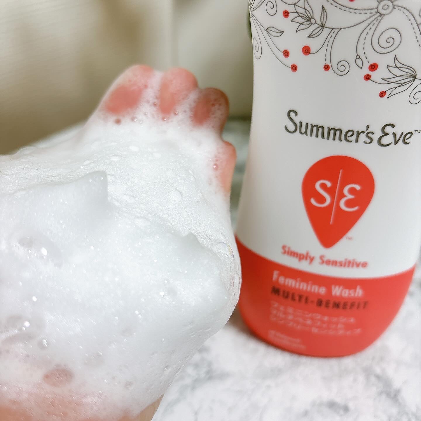 フェミニンウォッシュ マルチベネフィット シンプリーセンシティブ/Summer's Eve(サマーズイブ)/デリケートゾーンケアを使ったクチコミ（2枚目）
