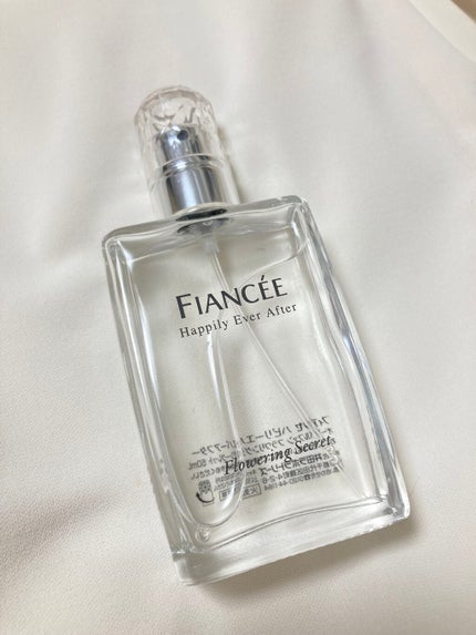 ハピリーエバーアフター オードパルファン フラワリングシークレット/フィアンセ/香水(レディース)を使ったクチコミ(1枚目)