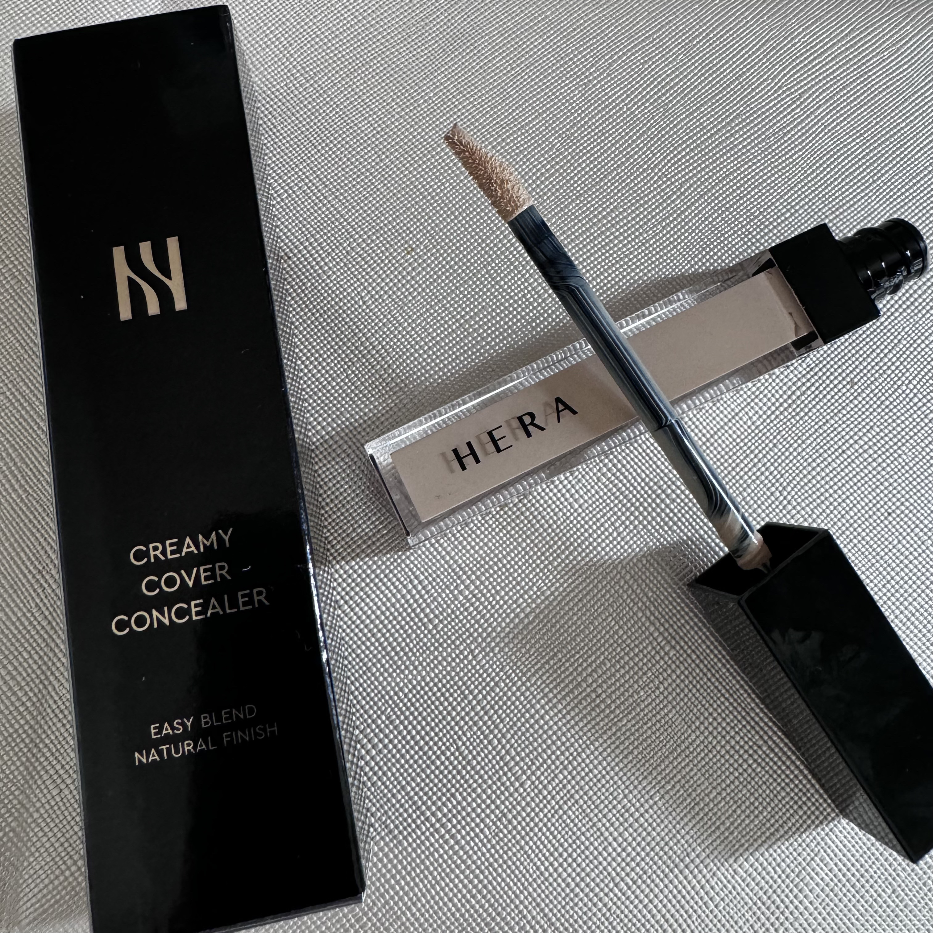 クリーミー カバー コンシーラー/HERA/リキッドコンシーラーを使ったクチコミ（2枚目）