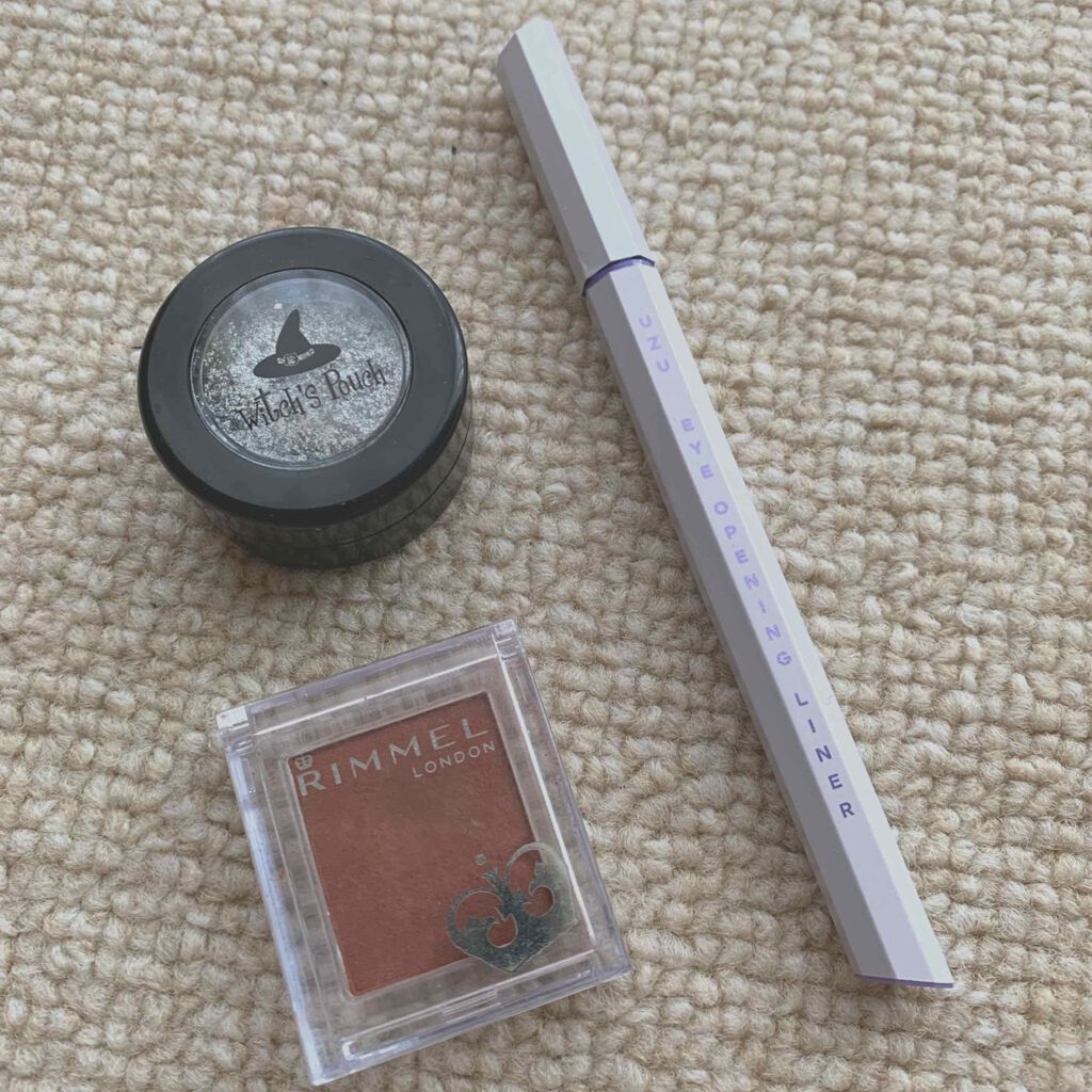 プリズム パウダーアイカラー/リンメル ロンドン/単色アイシャドウを使ったクチコミ（3枚目）