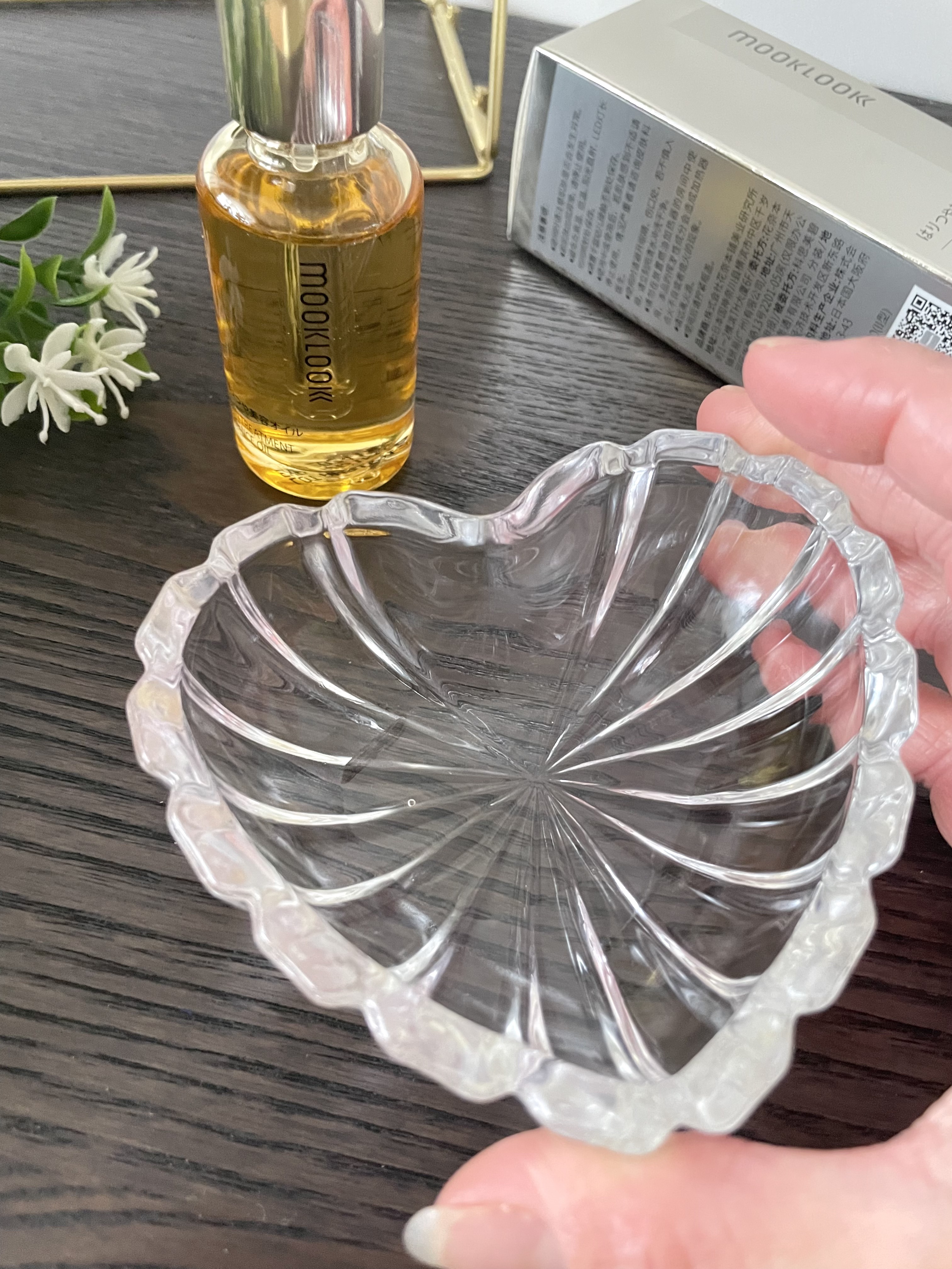 はりつや美容オイル/MOOKLOOK/フェイスオイルを使ったクチコミ（3枚目）