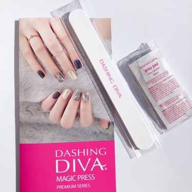 DASINGDIVA  MAGICPRESS  TIMELESS EDITION/DASHINGDIVA MAGICPRESS/ネイルチップ・パーツを使ったクチコミ（4枚目）