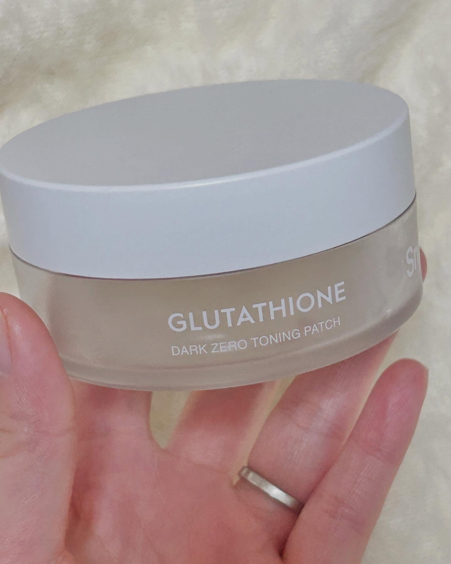 グルタチオンダークゼロトーニングパッチ/SNP/アイケア・アイクリームを使ったクチコミ（3枚目）