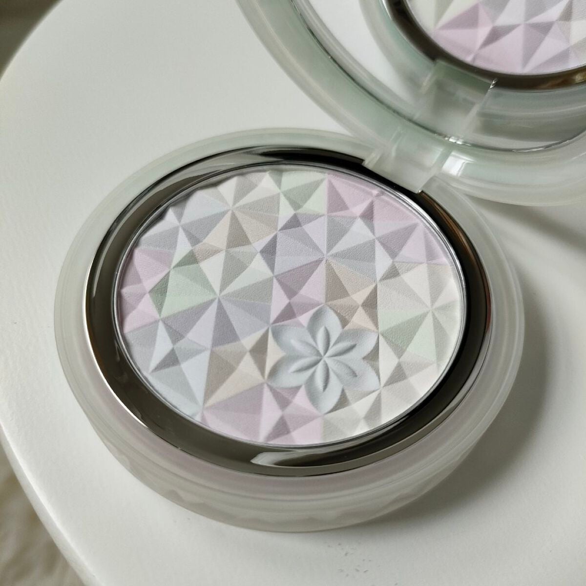 AQ オーラ リフレクター/DECORTÉ/プレストパウダーを使ったクチコミ(2枚目)