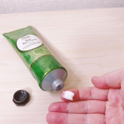 SABON リッチフットクリームのクチコミ「😖足裏が乾燥してる😖
SABON
リッチフットクリーム
150g 3300円
--------.....」(3枚目)