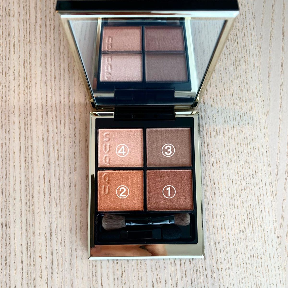 シグニチャー カラー アイズ/SUQQU/アイシャドウパレットを使ったクチコミ（2枚目）