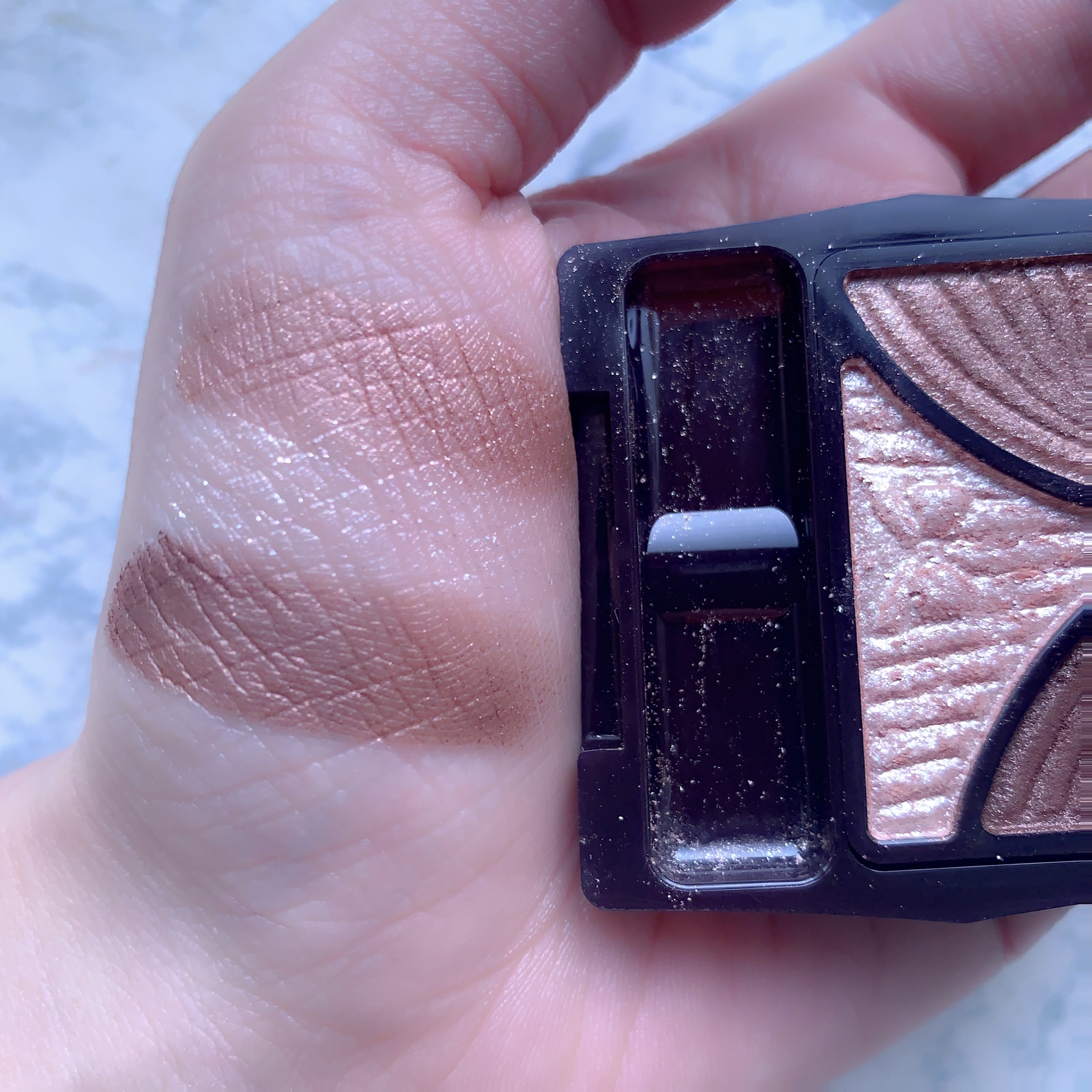 ジューシーピュアアイズ/キャンメイク/アイシャドウパレットを使ったクチコミ（3枚目）