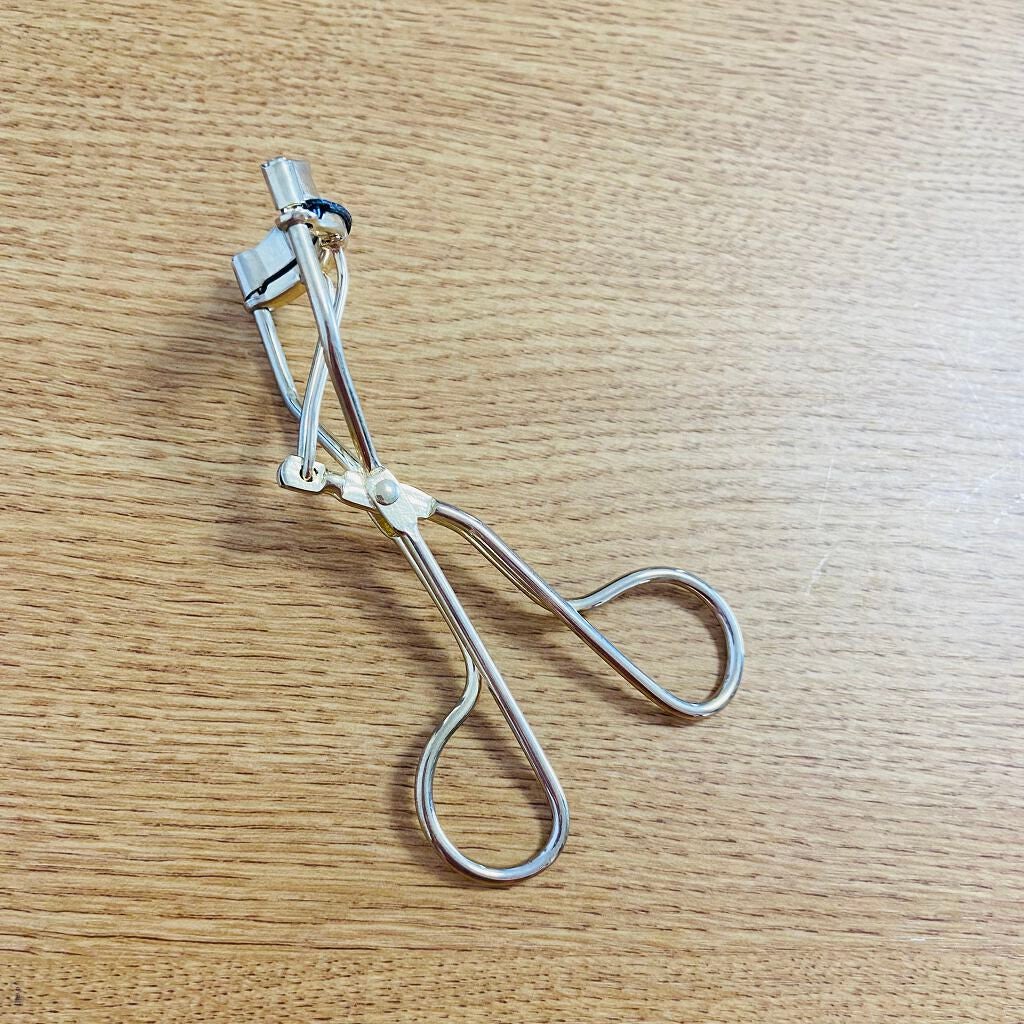 アイラッシュカーラー/DAISO/ビューラーを使ったクチコミ(2枚目)