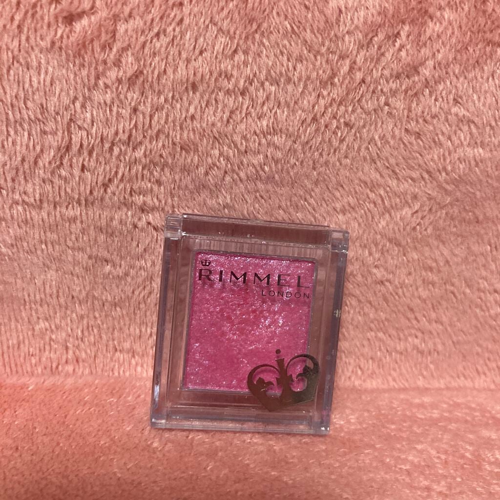 プリズム パウダーアイカラー/リンメル ロンドン/単色アイシャドウを使ったクチコミ(1枚目)