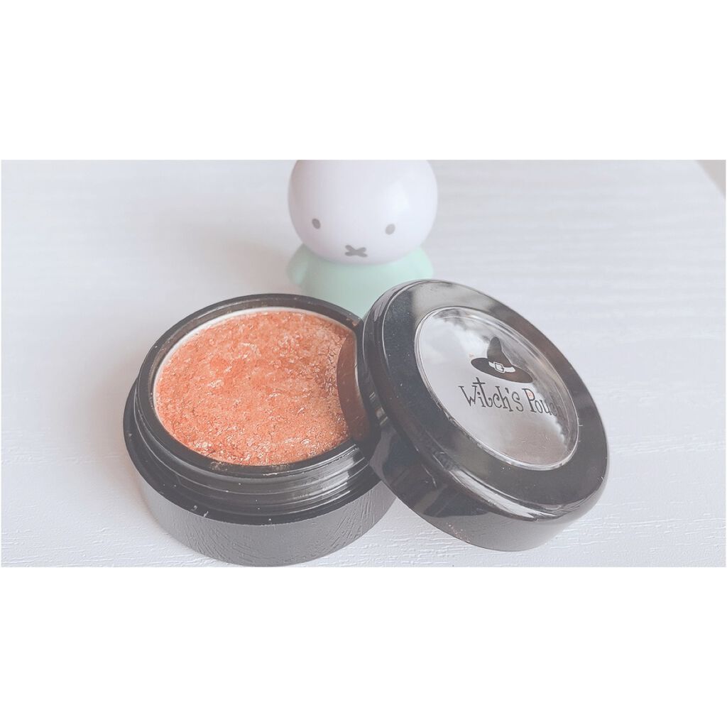 セルフィーフィックスピグメント/Witch's Pouch/単色アイシャドウを使ったクチコミ（1枚目）