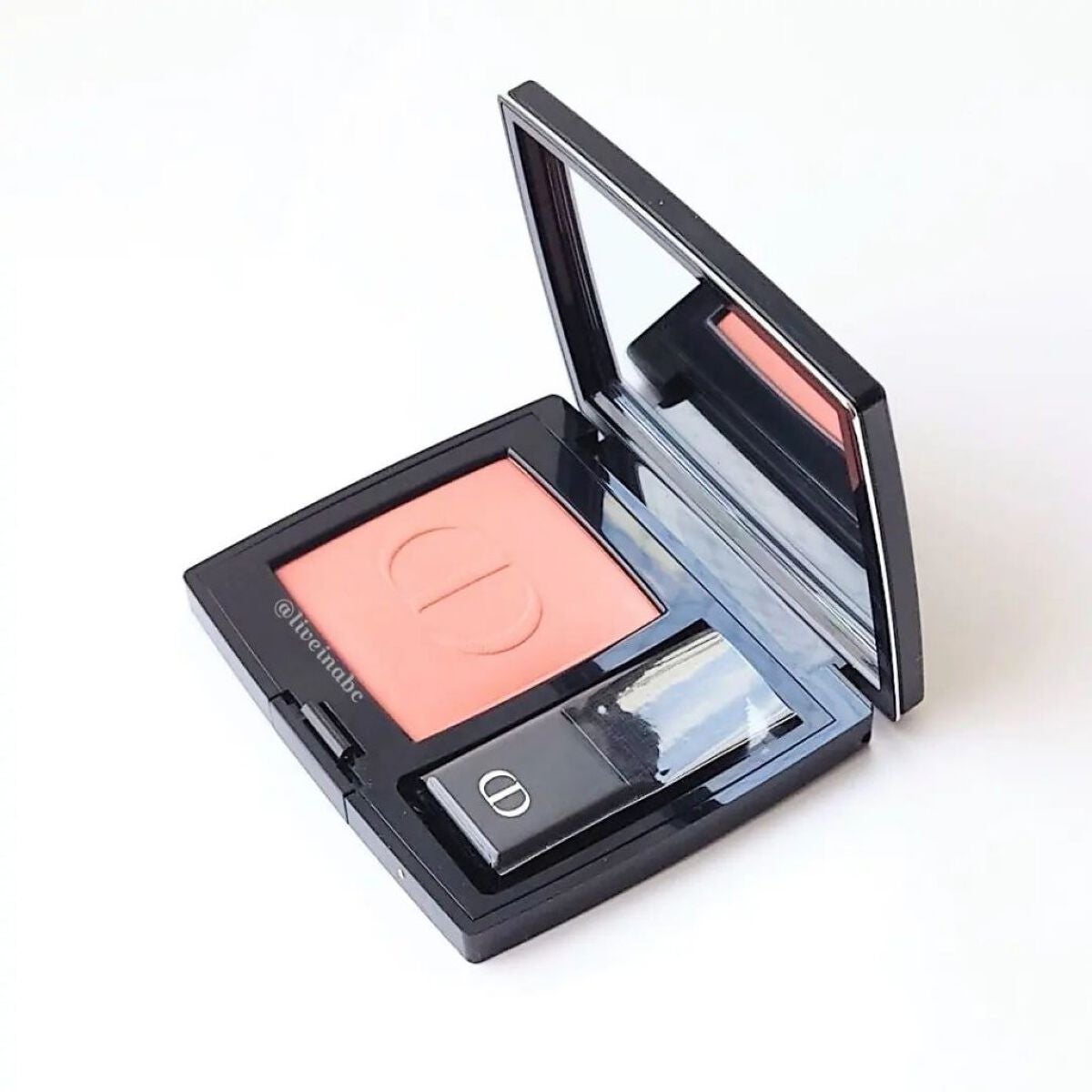 【旧】ディオールスキン ルージュ ブラッシュ/Dior/パウダーチークを使ったクチコミ(4枚目)