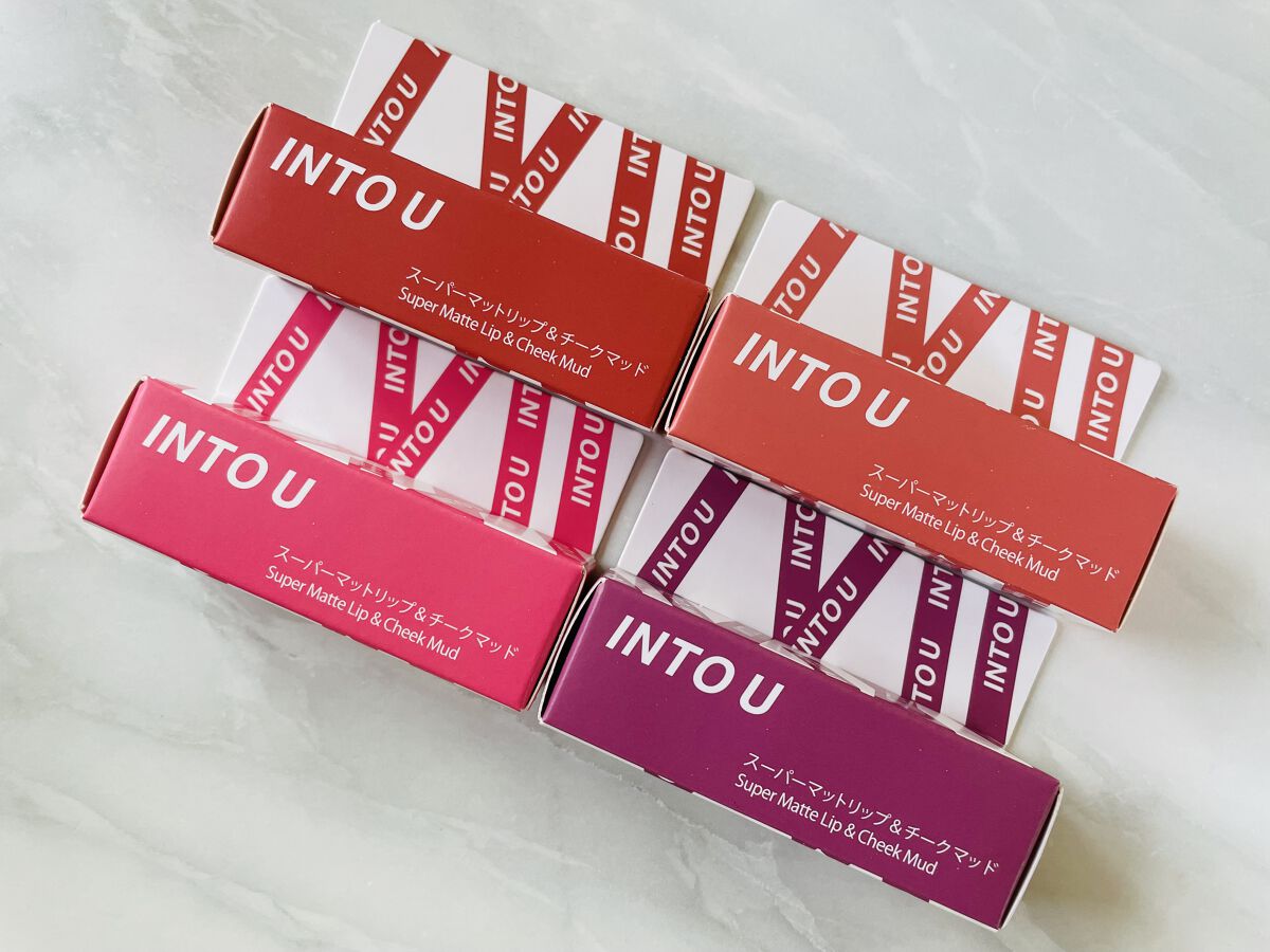 スーパーマットリップ＆チークマッド EM22 ハリウッドマゼンタ/INTO U/口紅を使ったクチコミ（2枚目）