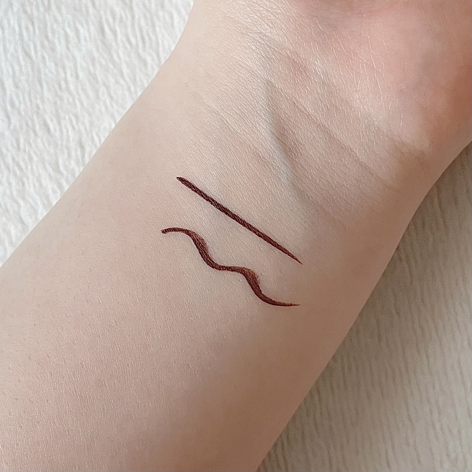 シルキーリキッドアイライナーWP ダークフィグ/D-UP/リキッドアイライナーを使ったクチコミ（3枚目）