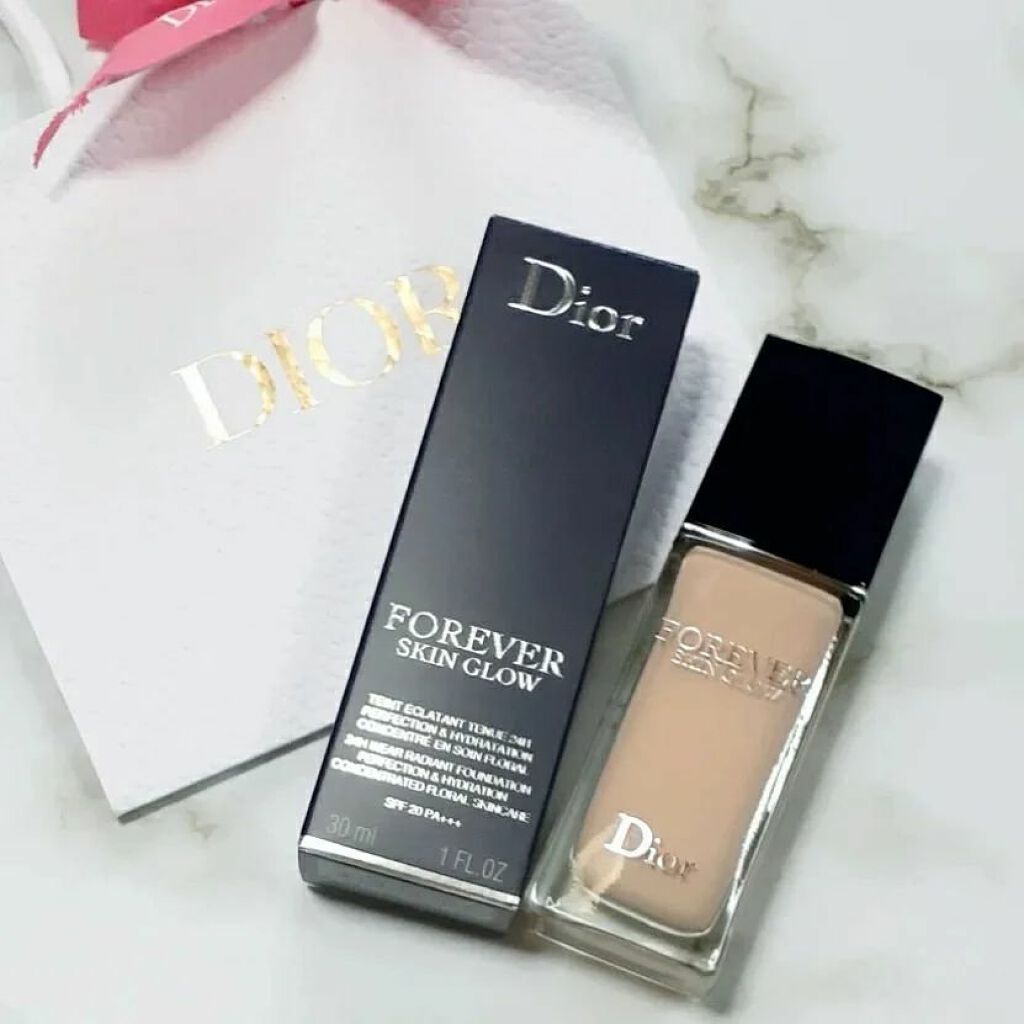 ディオールスキン フォーエヴァー フルイド グロウ 0CRクール ロージー/Dior/リキッドファンデーションを使ったクチコミ（1枚目）
