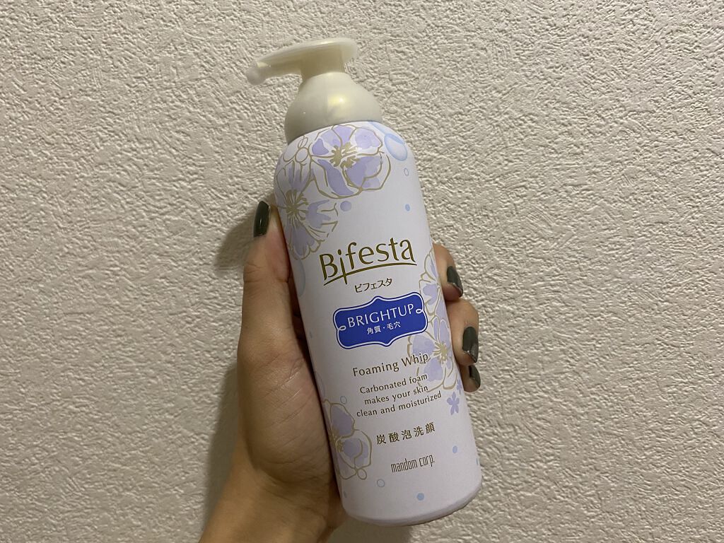 
ビフェスタの泡洗顔！

もう何本目かわからないくらいリピしてます◎

これは朝用の洗顔として使用してます！
楽ちんなのはもちろん泡がもっっちもちで素晴らしい👏

洗浄力、保湿力も抜群なのでおすすめです！