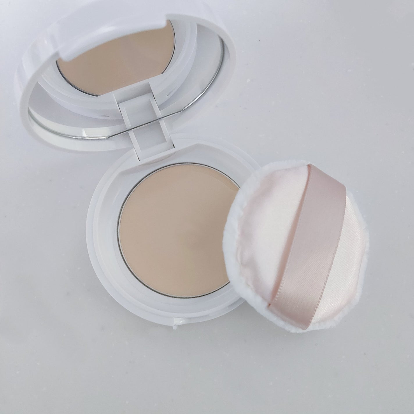 プレストパウダー C/ポイントマジックPRO/プレストパウダーを使ったクチコミ(4枚目)