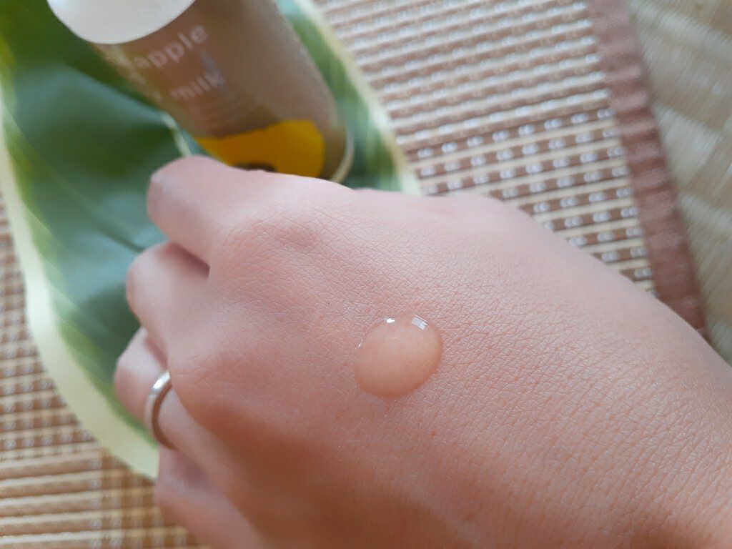 パイナップル豆乳ローションプレミアム/鈴木ハーブ研究所/ボディローションを使ったクチコミ(2枚目)