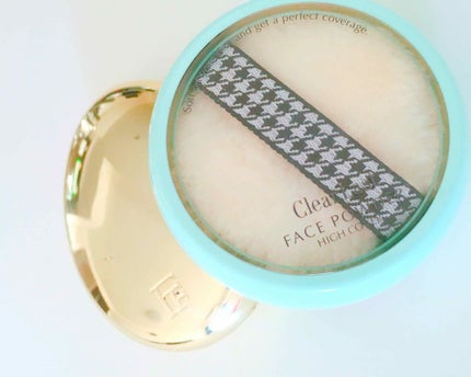 フェイスパウダー 薬用オークル/クリアラスト/プレストパウダーを使ったクチコミ(1枚目)