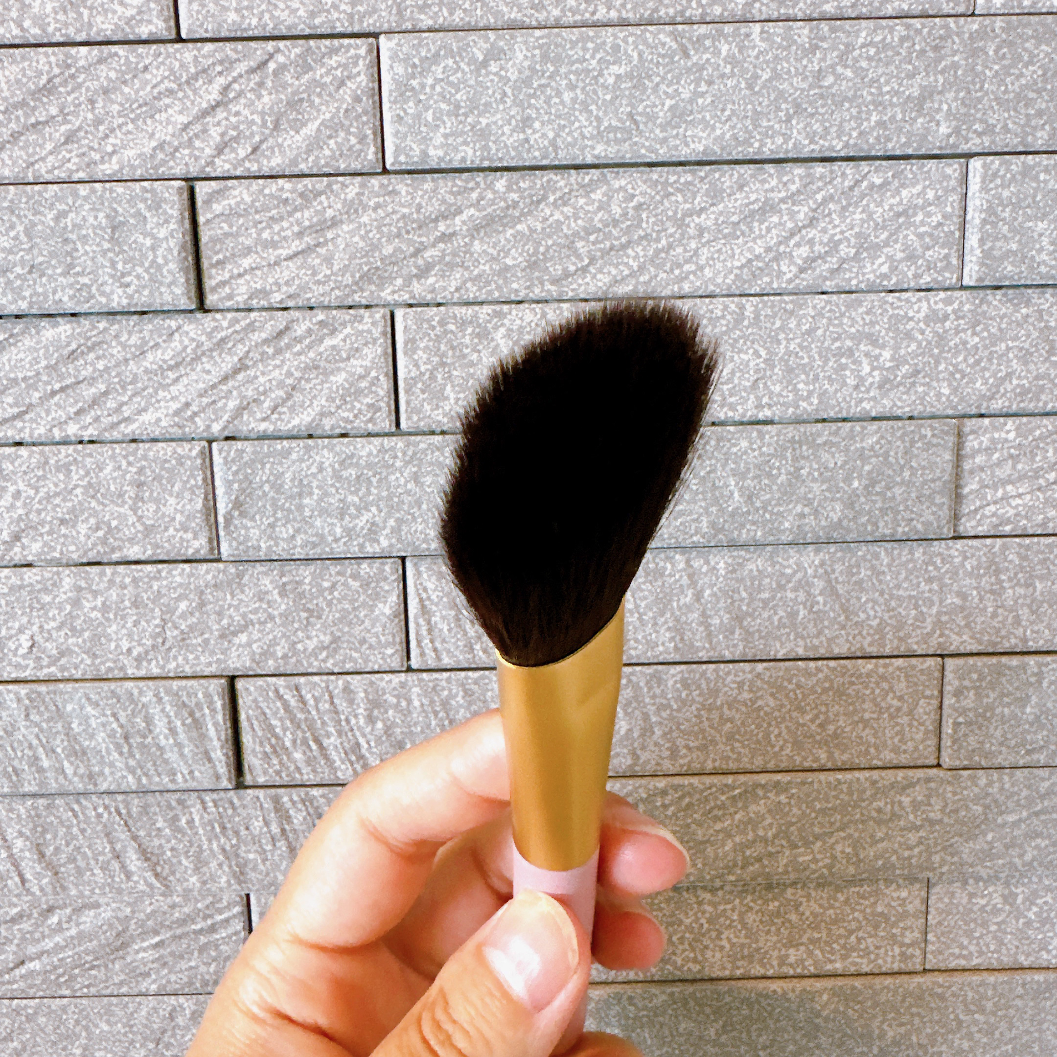 チークフィックスブラシ/Ririmew/メイクブラシを使ったクチコミ（3枚目）