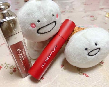 オピュジューシーパンティント💄

いつもはマットリップを使っているのですが、ティントを使用してみたくなって購入🐰
私はRD02を選びました👀
青みピンクで唇が主役級になります👑
私はこれに、ディオールの