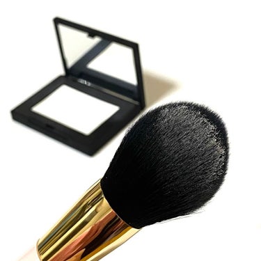 ライトリフレクティングセッティングパウダー　プレスト　N/NARS/プレストパウダーを使ったクチコミ（4枚目）