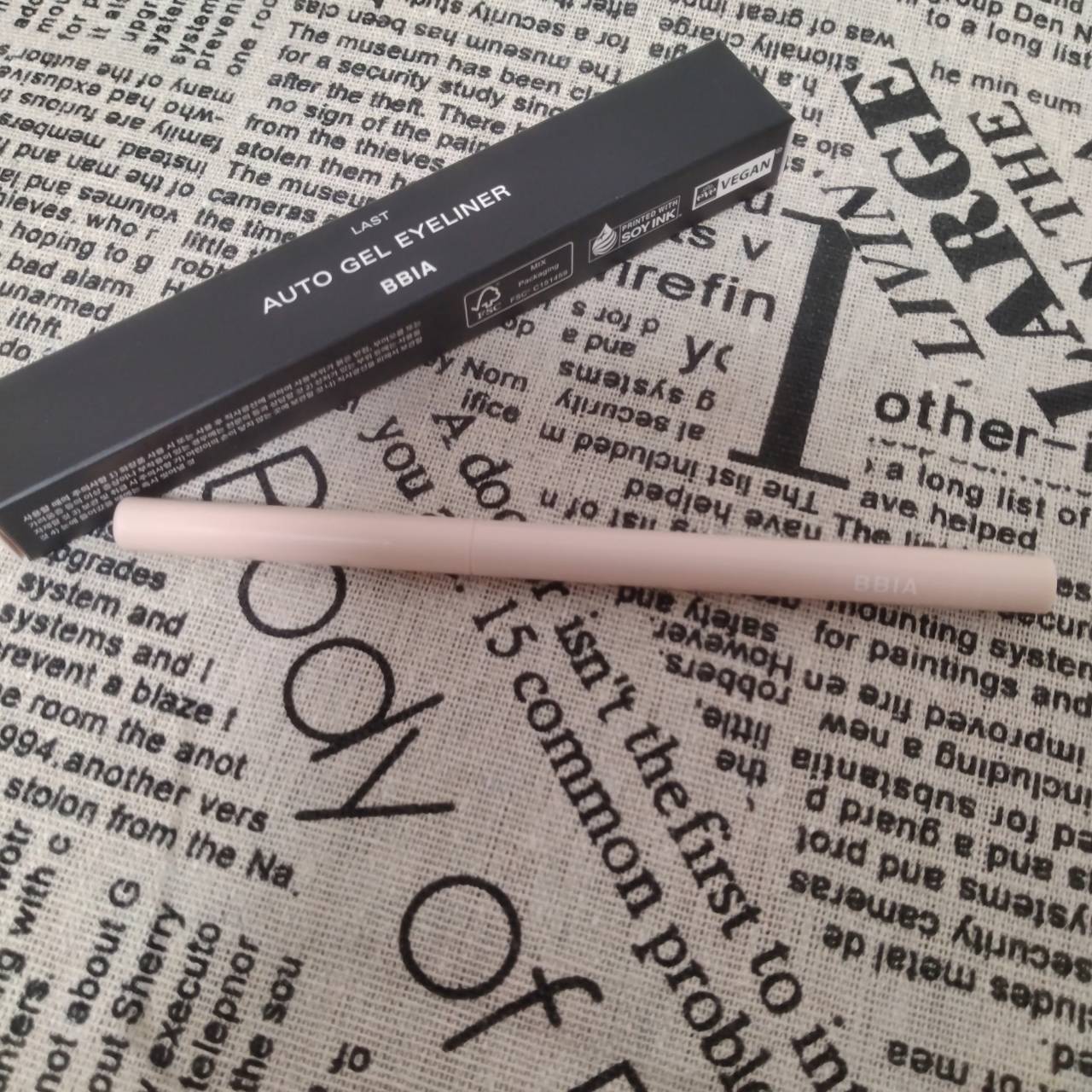 ラストグリッターハイライナー 04 デューイロージー/BBIA/リキッドアイライナーを使ったクチコミ（3枚目）