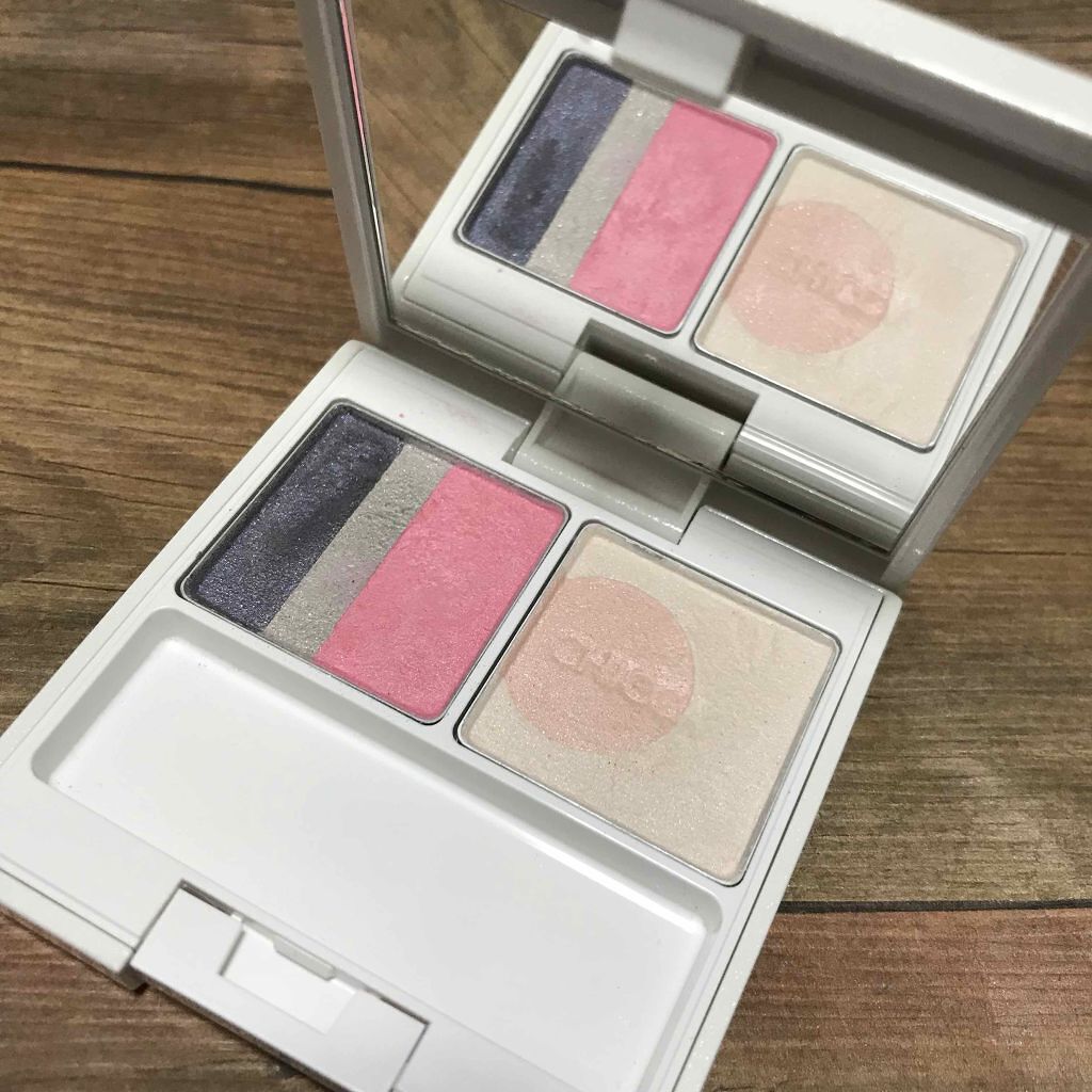 フローレスグロウ リッドテクスチャー アイシャドウ/CHICCA/アイシャドウパレットを使ったクチコミ（1枚目）