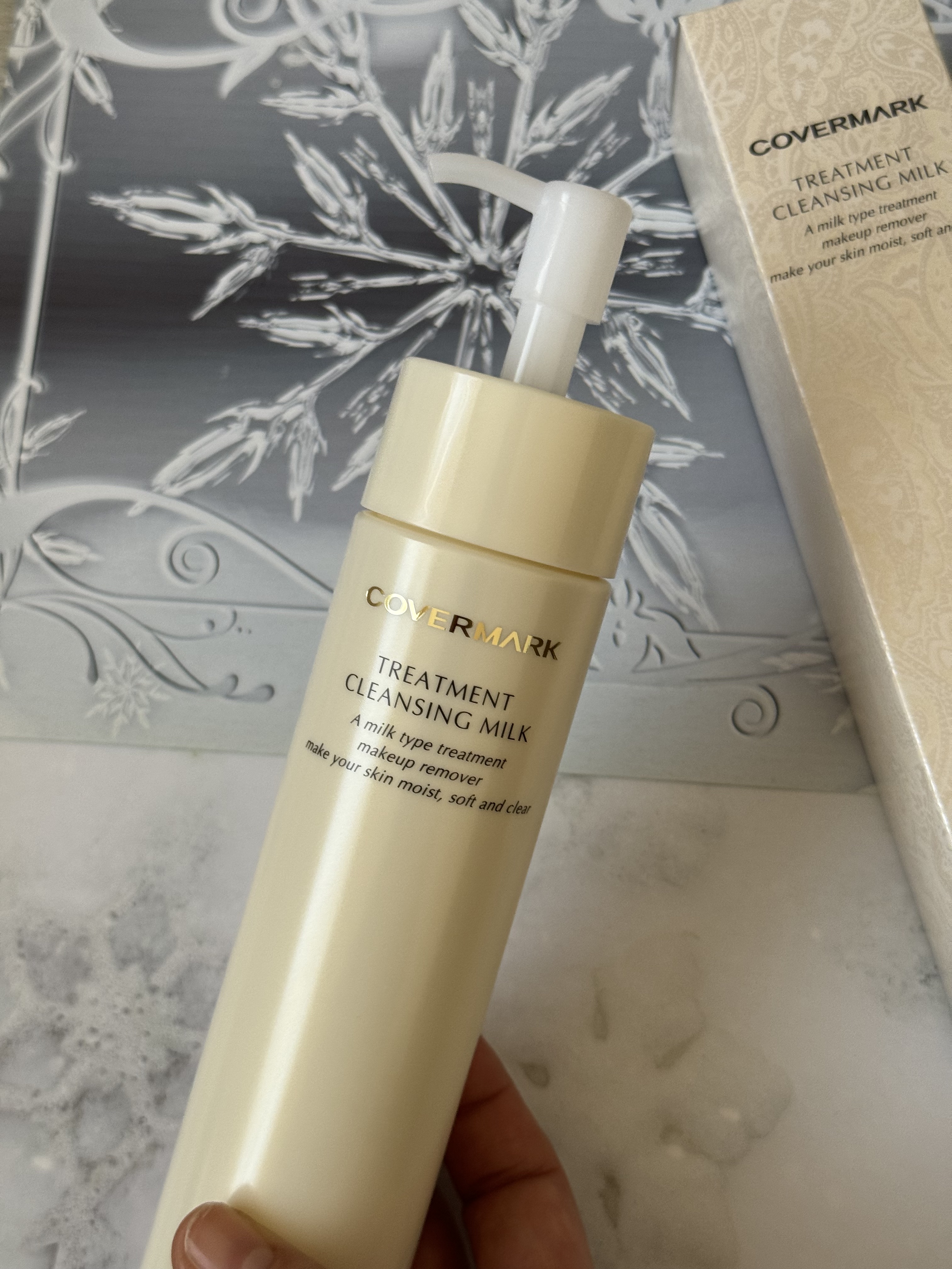 トリートメント クレンジング ミルク/COVERMARK/ミルククレンジングを使ったクチコミ（3枚目）