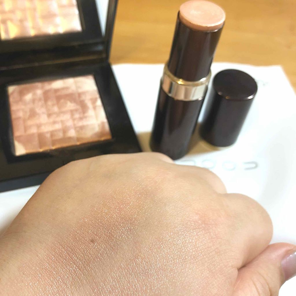 ヌードイルミネイティングハイライトスティック/SUQQU/スティックハイライトを使ったクチコミ（3枚目）