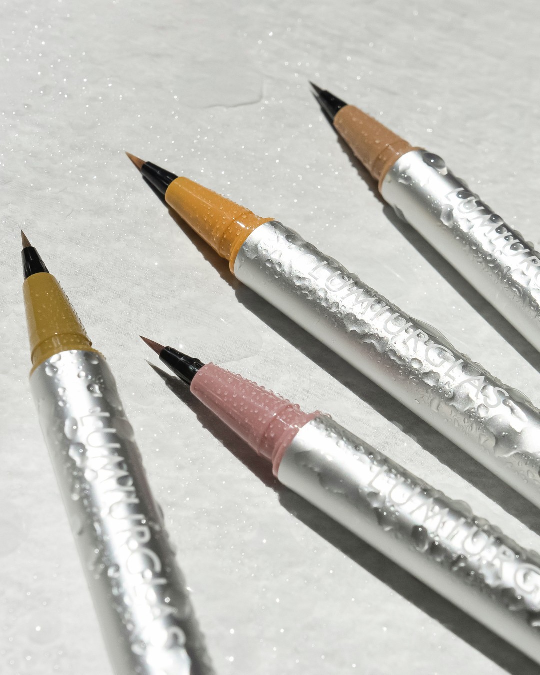 ベルベットアイブロウ/LUMIURGLAS/リキッドアイブロウを使ったクチコミ（1枚目）