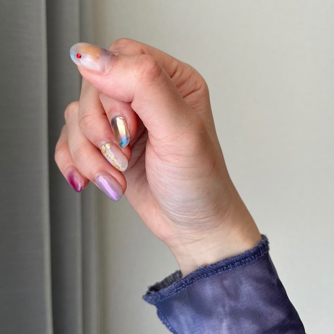 hiraichan on LIPS 「20代〜30代に自慢したくなる爪先へ✨.おすすめのデザイン♪...」(4枚目)