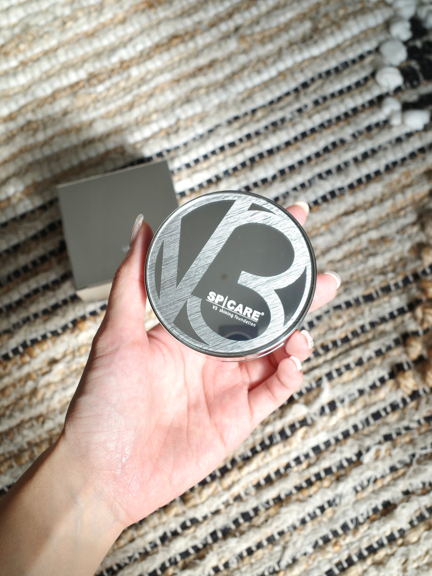 V3シャイニングファンデーション/SPICARE/クッションファンデーションを使ったクチコミ(1枚目)