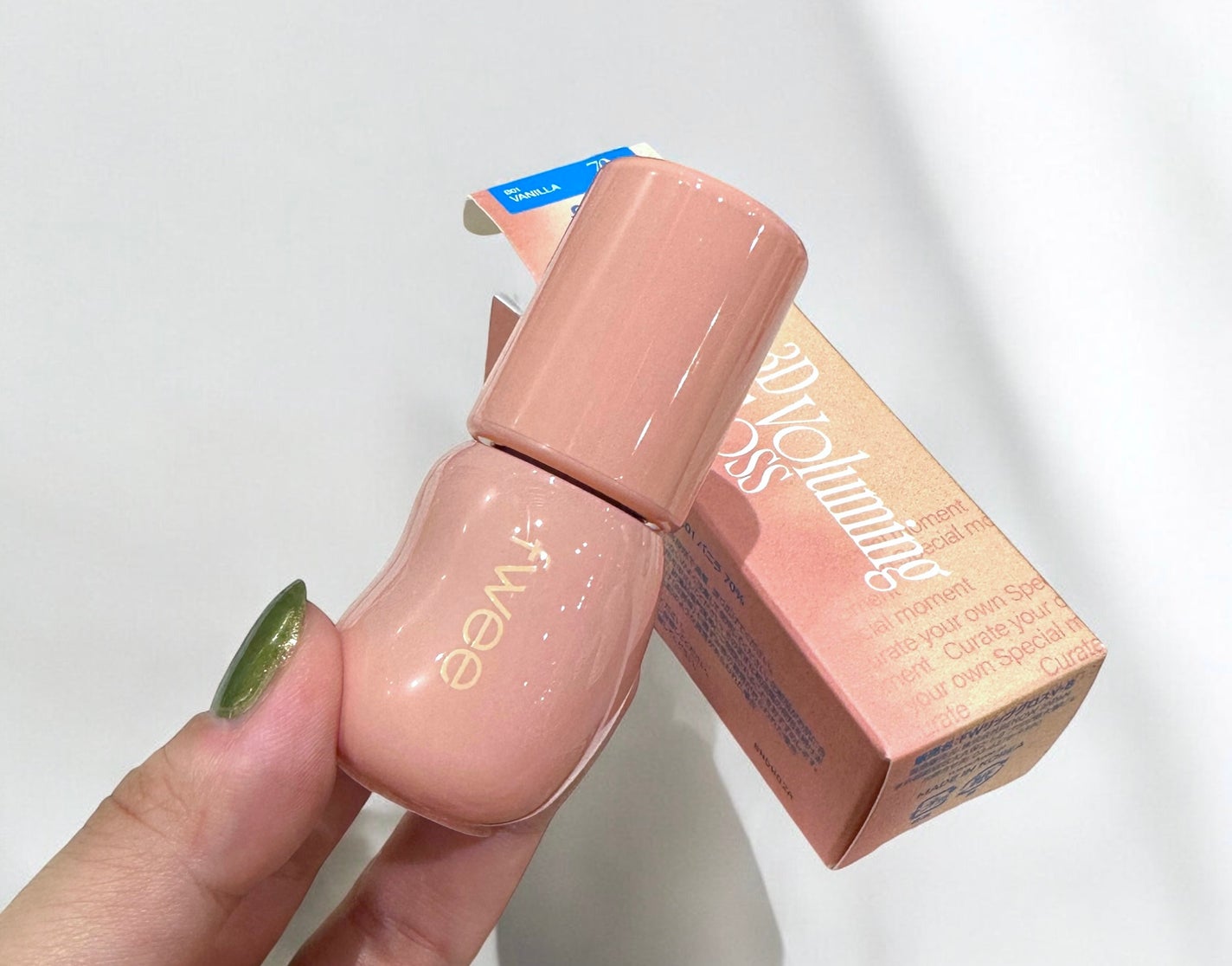 フィー 3Dボリューミンググロス/fwee/リップグロスを使ったクチコミ(1枚目)