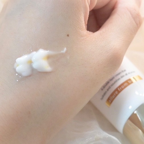 ダルバ ホワイトトリュフファーストスプレーセラム/ダルバ/ミスト状化粧水を使ったクチコミ（2枚目）