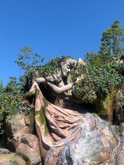 もえのにっき. on LIPS 「💖新しいテーマパークに足を💖みなさん、こんにちは♫お疲れ様です..」(7枚目)