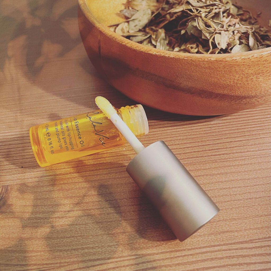 リップエッセンスオイル/Lala Vie/リップオイルを使ったクチコミ（2枚目）