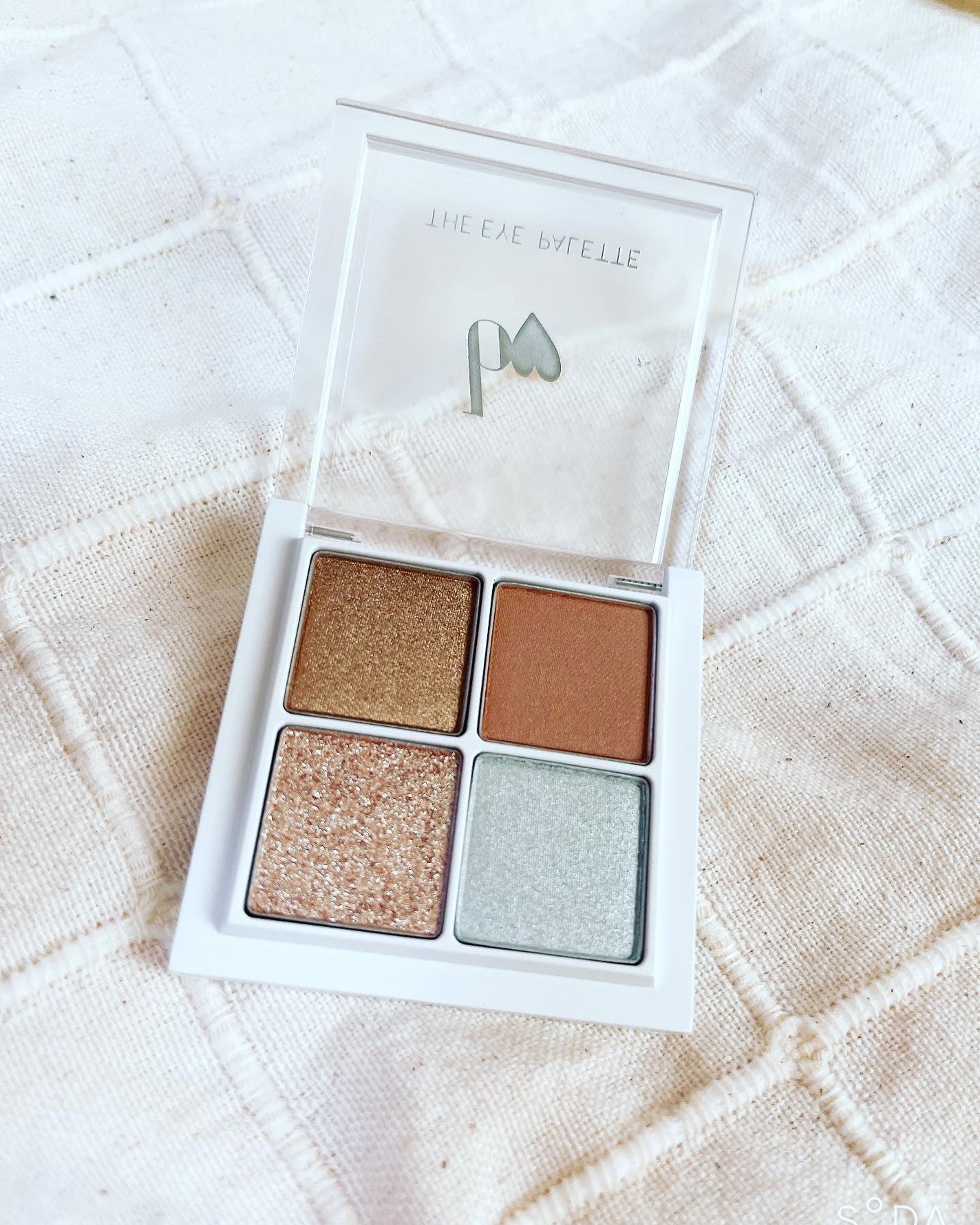 THE アイパレR/b idol/アイシャドウパレットを使ったクチコミ(2枚目)