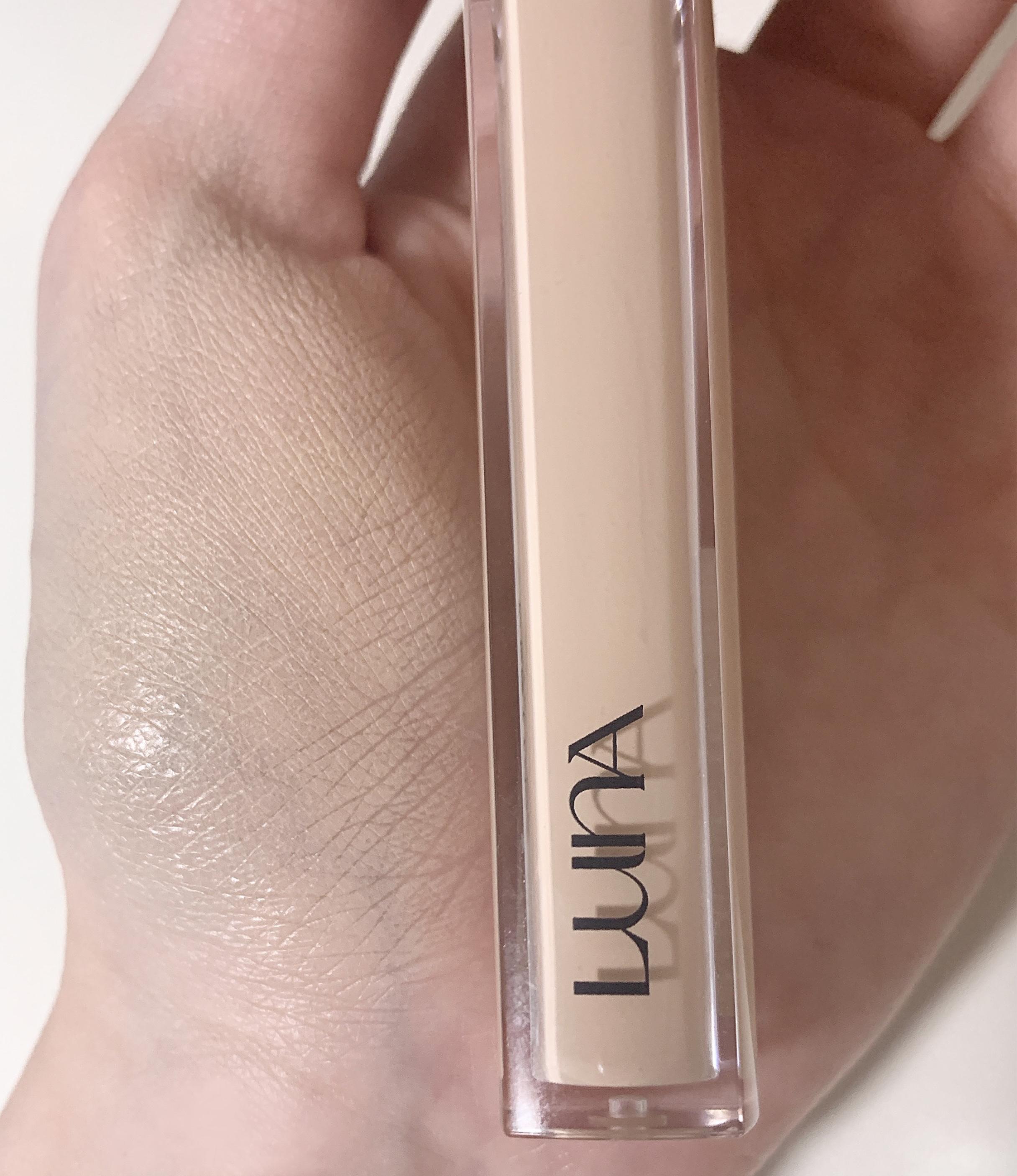 ロングラスティングチップコンシーラー/LUNA/リキッドコンシーラーを使ったクチコミ（3枚目）