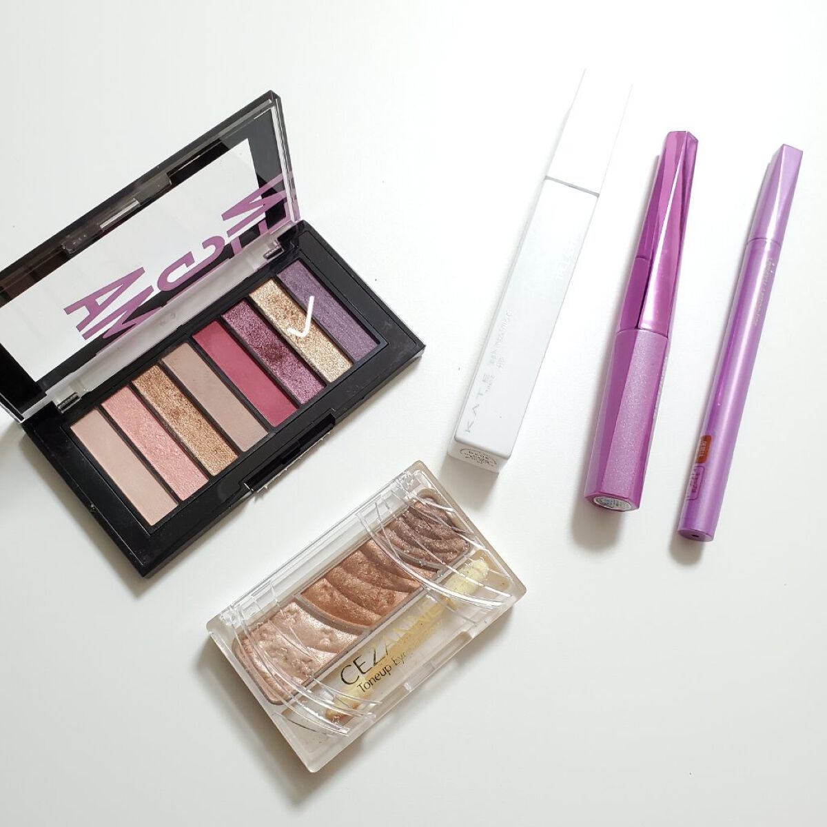 トーンアップアイシャドウ/CEZANNE/アイシャドウパレットを使ったクチコミ(2枚目)