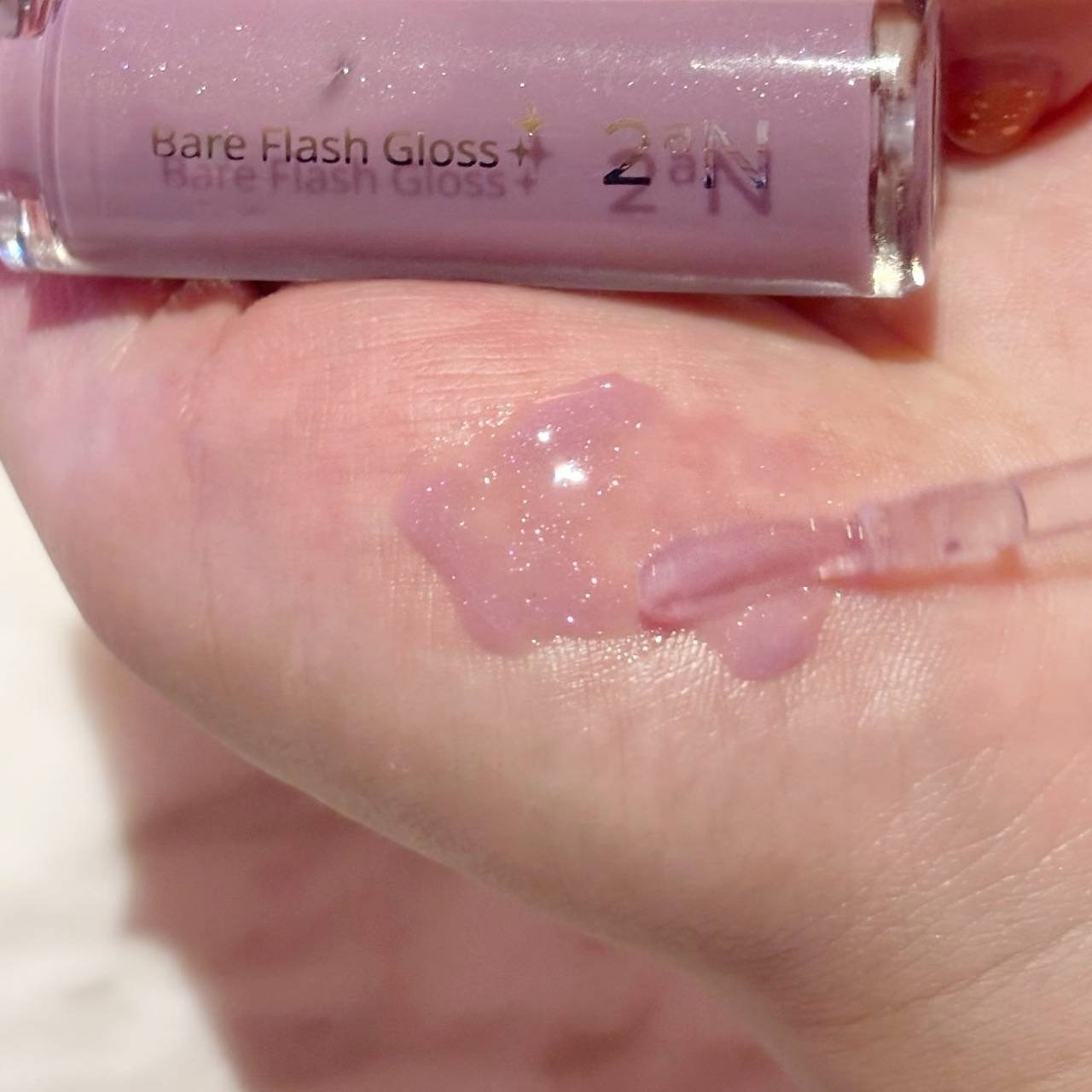 ベアフラッシーグロス/2aN/リップグロスを使ったクチコミ（2枚目）