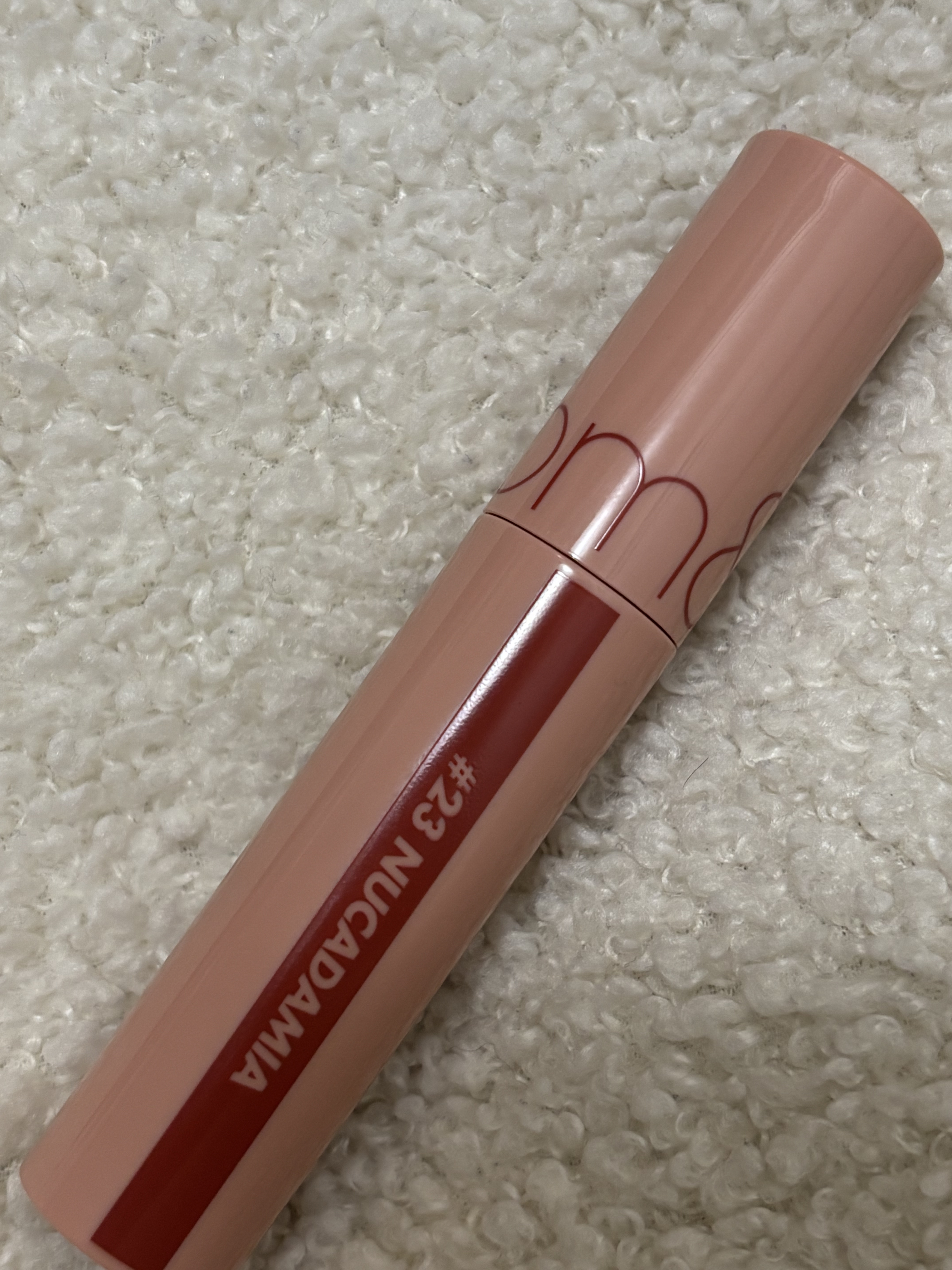 ジューシーラスティングティント/rom&nd/リップティントを使ったクチコミ（1枚目）