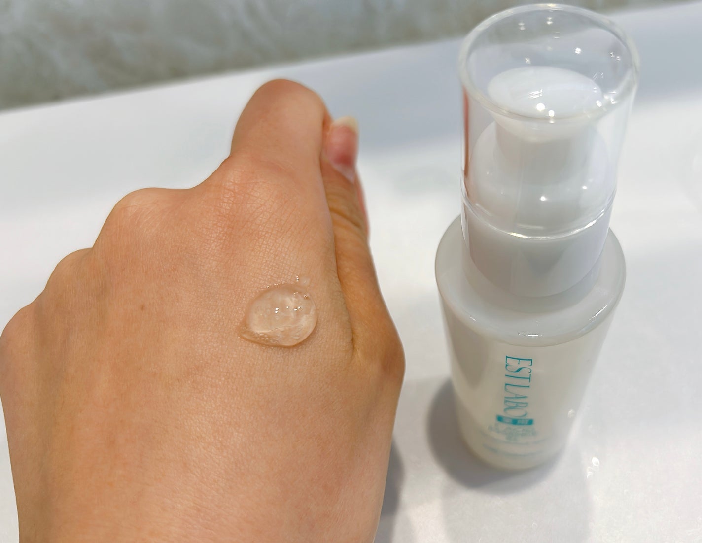 薬用エッセンスホワイト/EST LABO/美容液を使ったクチコミ(3枚目)