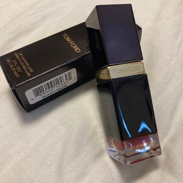 購入コスメ

TOM FORD BEAUTY　リップ ラッカー リュクス　ナイトモーブ

はじめてのトムフォードぱいせん！
たかいわ

たかいわ。

いや
袋に金かけへんでええねん

高そう

大事にし