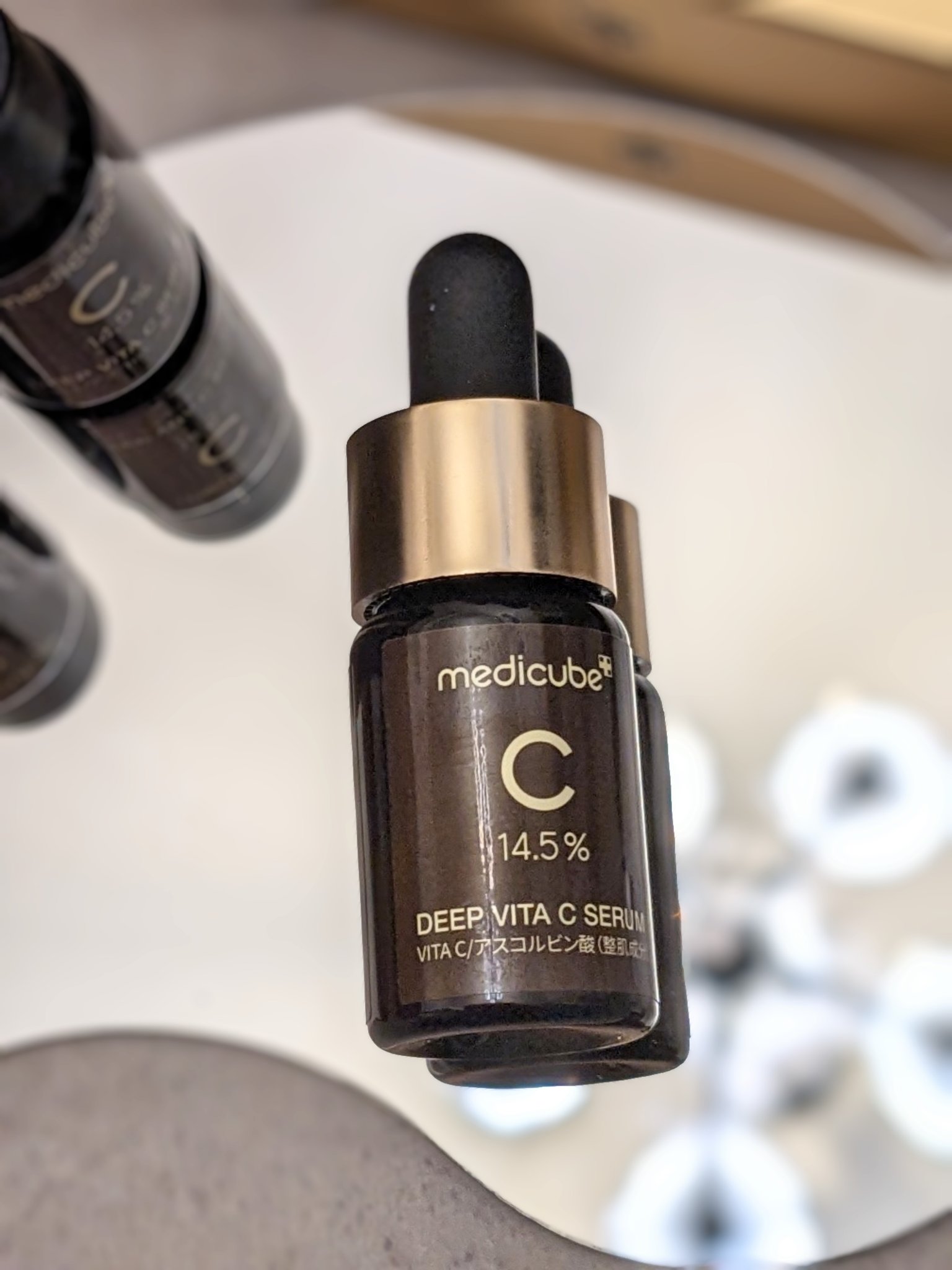 ディープビタCアンプル/MEDICUBE/美容液を使ったクチコミ（3枚目）