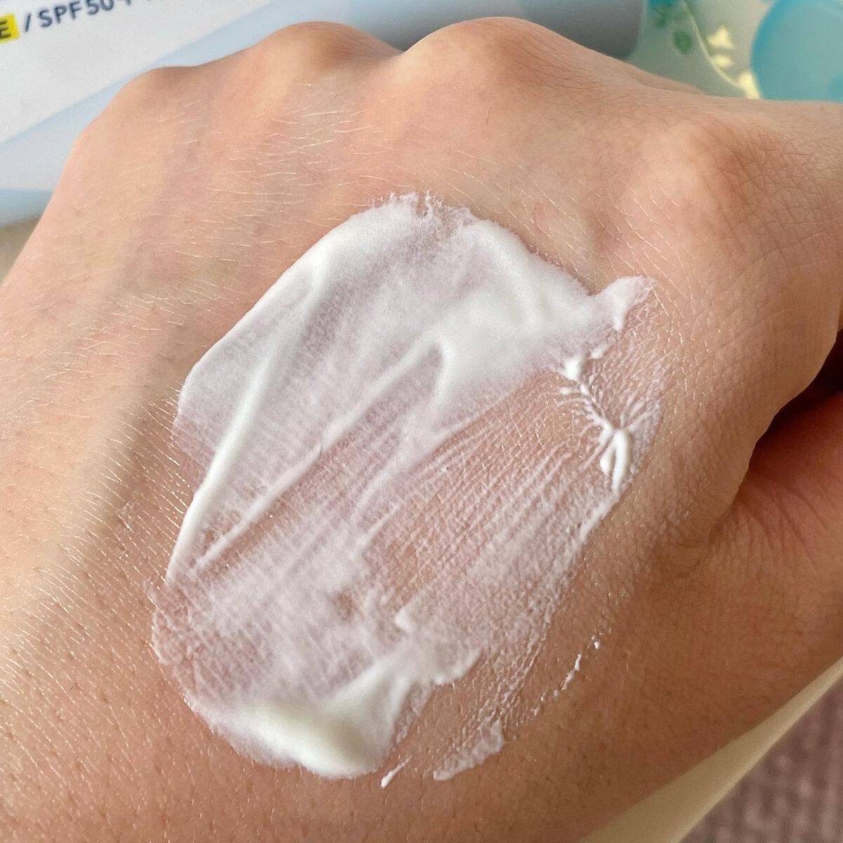 ビオレUV アクアリッチ ライトアップエッセンス/ビオレ/日焼け止めクリームを使ったクチコミ（3枚目）