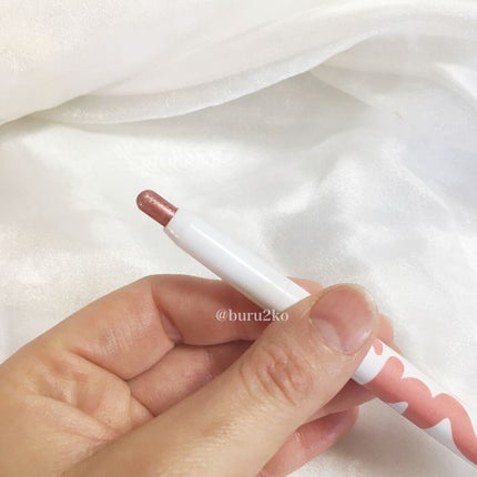 アイムスティックシャドウシマー/i’m meme/スティックアイシャドウを使ったクチコミ(5枚目)