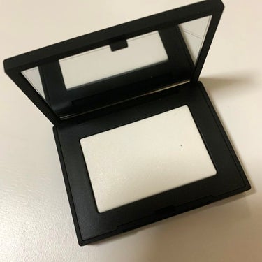 ライトリフレクティングセッティングパウダー　プレスト　N/NARS/プレストパウダーを使ったクチコミ（1枚目）