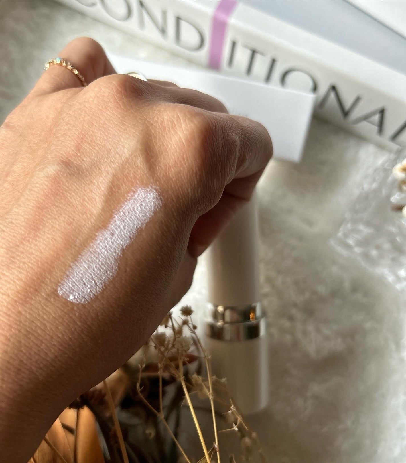 シルキースティックファンデーション/KAMIKA/その他ファンデーションを使ったクチコミ(7枚目)