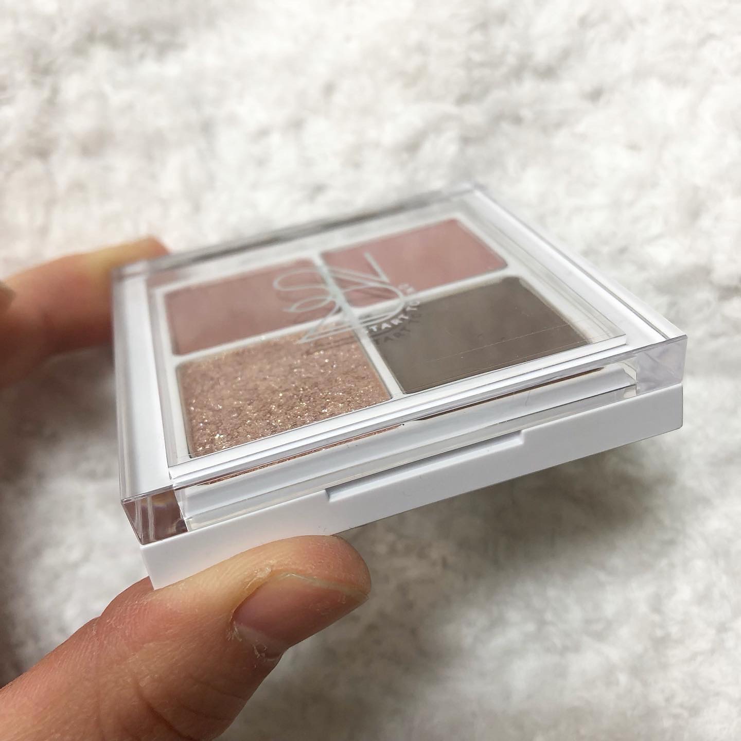 インフィニティフラター 3 レッドムーン/S2ND/アイシャドウパレットを使ったクチコミ（3枚目）